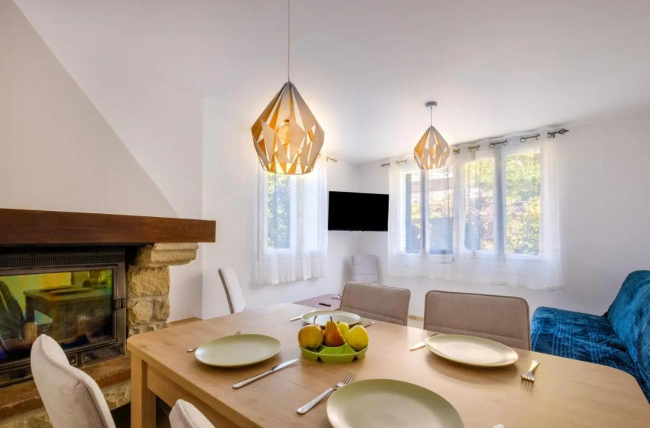 La Tiniera A Luceram - Maison Renovee 2023- Terrasse - Wifi - Village Des Creches 外观 照片